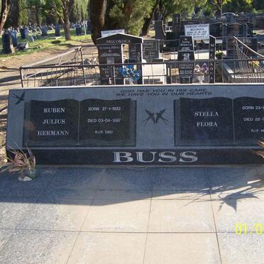 BUSS Ruben Julius Hermann 1922-1997 &amp; Stella Flora 1927-1998