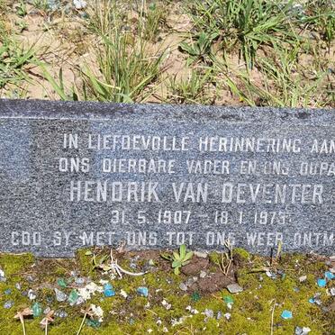 De - Surnames starting with the letters De