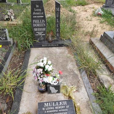 MULLER Phillis Doreen 1926-2000 :: MULLER Malcolm 1949-2016