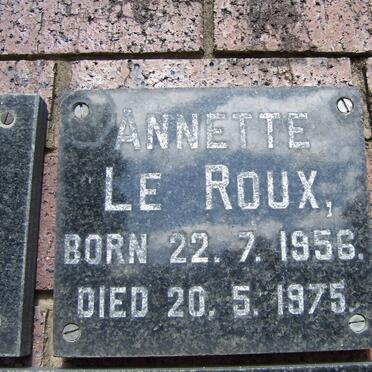ROUX Annette, le 1956-1975