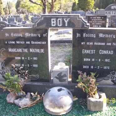 BOY Ernest Conrad 1912-1972 &amp; Margarethe Mathilda 1913-1990