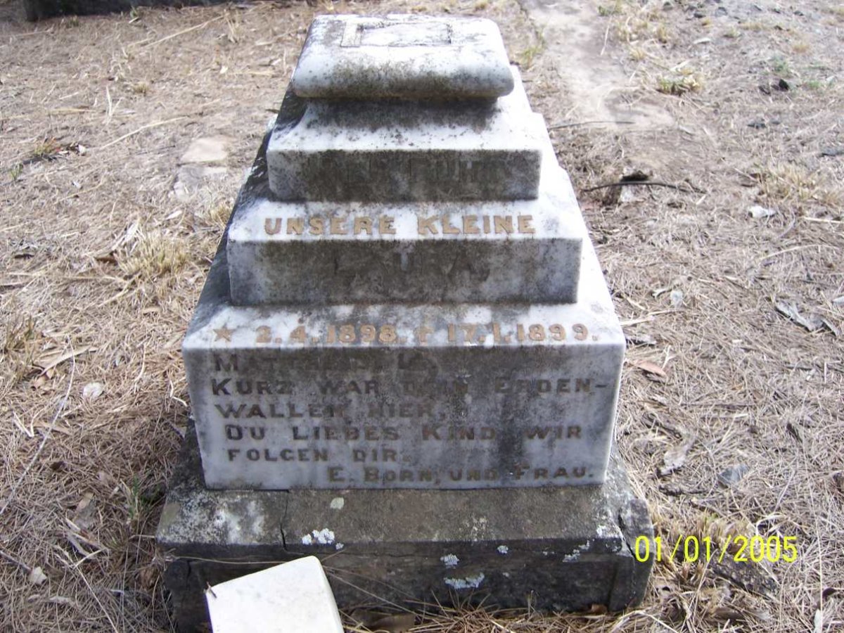 BORN Laura 1898-1899