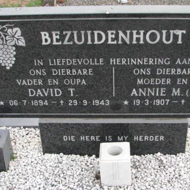 BEZUIDENHOUT David T. 1894-1943 &amp; Annie M. KIDSON 1907-1987