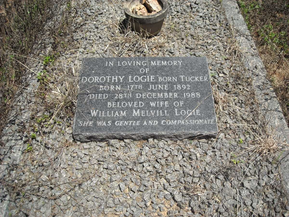 LOGIE Dorothy nee TUCKER 1892-1988