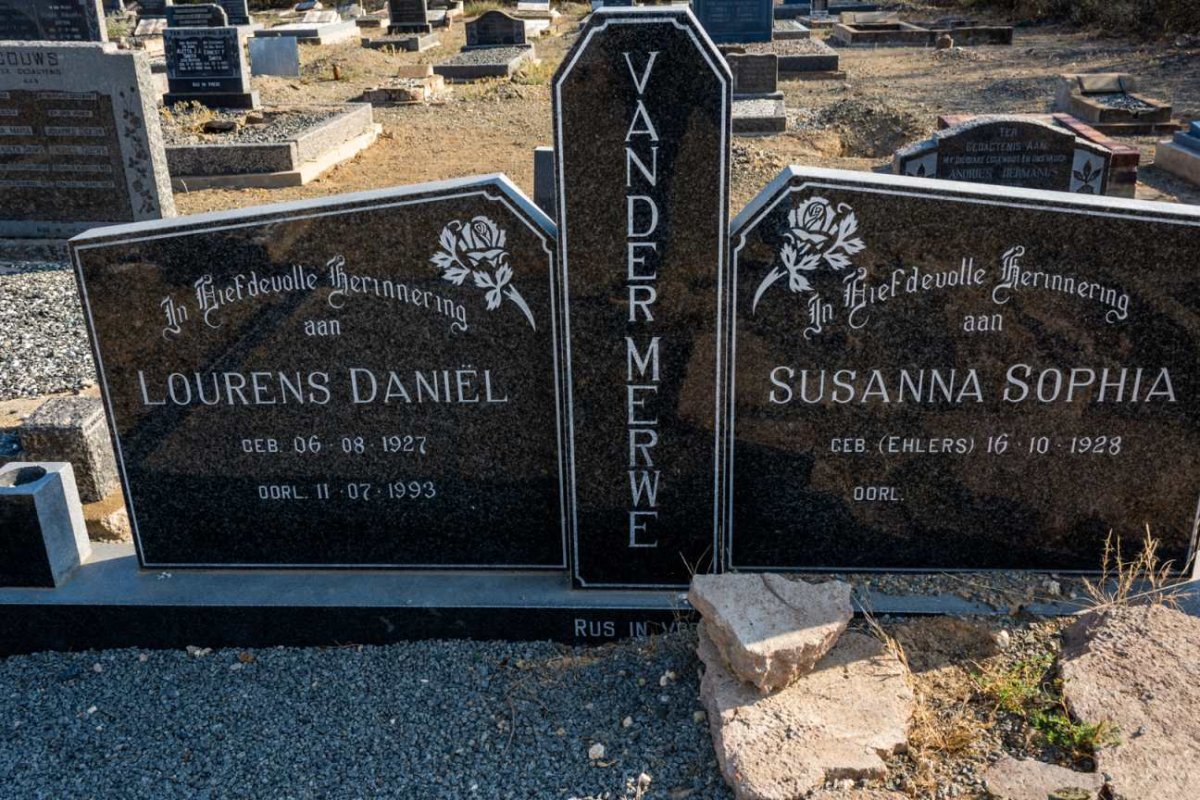 MERWE Lourens Daniel, van der 1927-1993 &amp; Susanna Sophia EHLERS 1928-