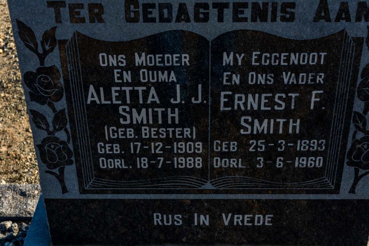 SMITH Ernest F. 1893-1960 & Aletta J.J. BESTER 1909-1988