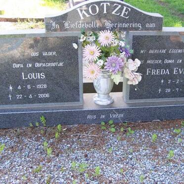 LOTZE Louis 1928-2006 &amp; Freda Evelyn 1930-1996