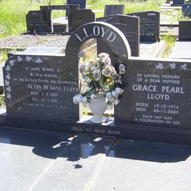 LLOYD Alton Hearns 1906-1981 &amp; Grace Pearl 1915-2004