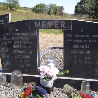 MEYER Marthinus Gerhardus Jacobus 1918-1976 &amp; Johanna Catharina 1919-2004