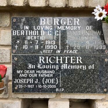 Eastern Cape, MACLEANTOWN, St. Paul's Evangelical Lutheran Church, Memorial Wall
