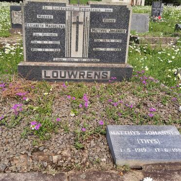 LOUWRENS Matthys Johannes 1876-1948 &amp; Elizabeth Magdelena HATTINGH 1885-1940