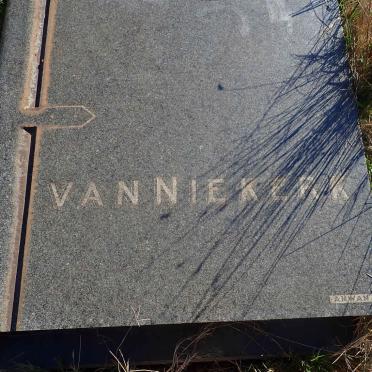 NIEKERK Daniel Jacobus, van 1911-1984 &amp; Engela C.H. KLOPPER 1910-1967