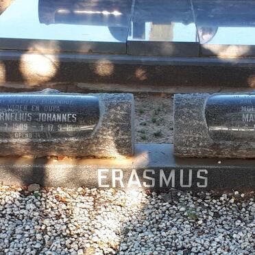 ERASMUS Cornelius Johannes 1909-1979 &amp; Maria Louisa 1915-1986