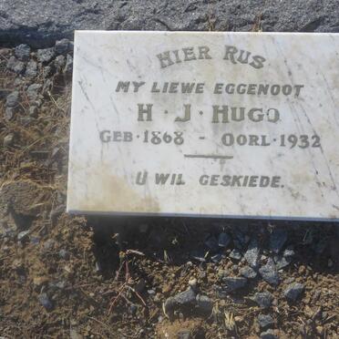 HUGO 