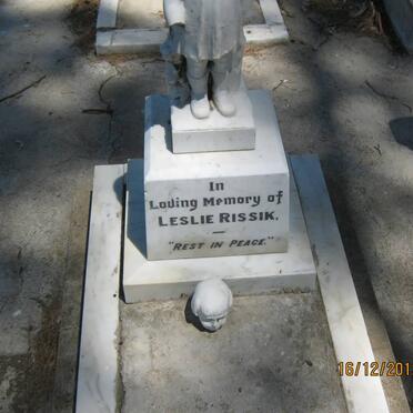 RISSIK Leslie
