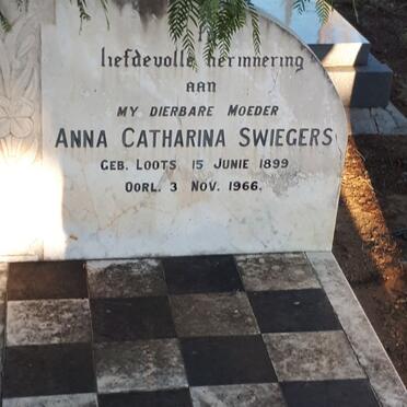 SWIEGERS Anna Catharina nee LOOTS 1899-1966