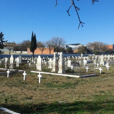 8. Overview / Oorsig Middelburg Historical Cemetery