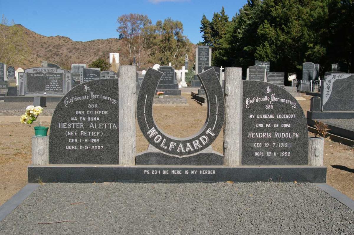 WOLFAARDT Hendrik Rudolph 1919-1992 & Hester Aletta RETIEF 1916-2007
