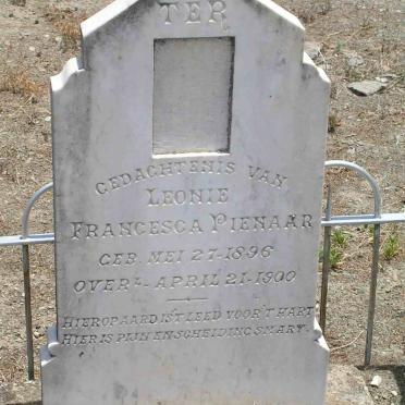 PIENAAR Leonie Francesca  1896-1900