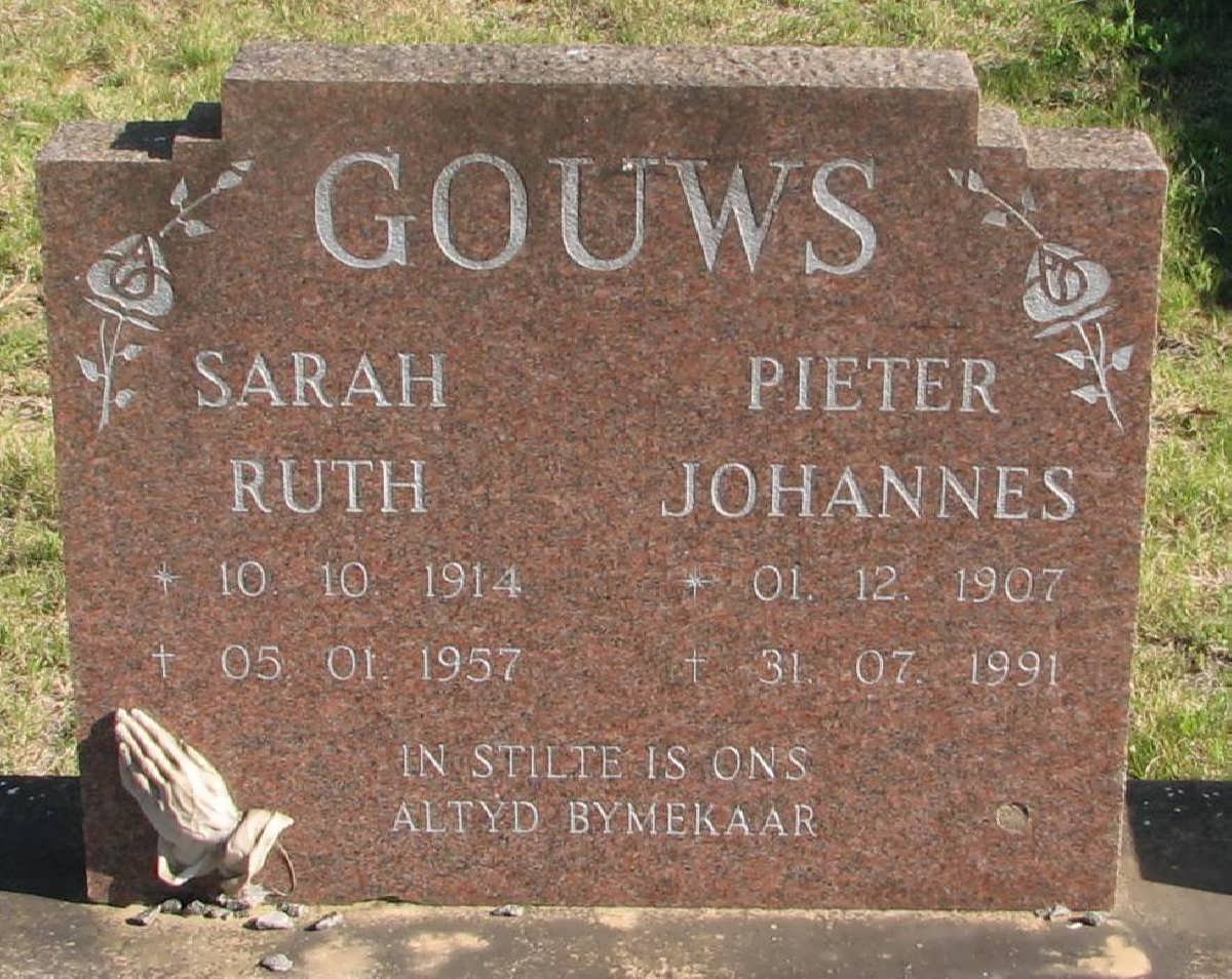 GOUWS Pieter Johannes 1907-1991 &amp; Sarah Ruth 1914-1957