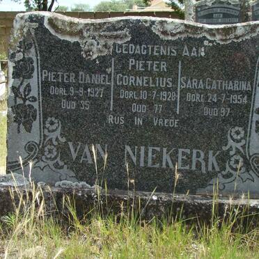 NIEKERK Pieter Daniel, van -1927 :: VAN NIEKERK Pieter Cornelius -1928 :: VAN NIEKERK Sara Catharina 1954