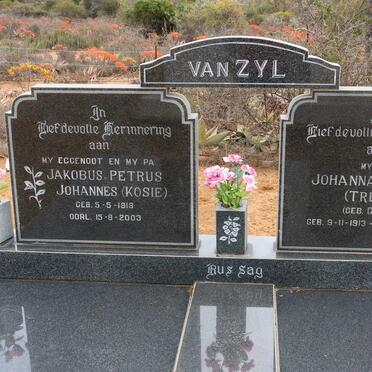 Eastern Cape, PEARSTON district, Russouws Poort 115, farm cemetery