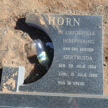 HORN Gertruida 1904-1958