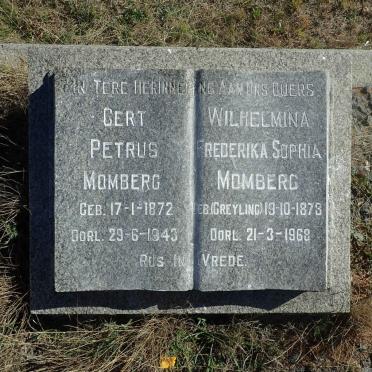 MOMBERG Gert Petrus 1872-1943 &amp; Wilhelmina Frederika Sophia GREYLING 1873-1968