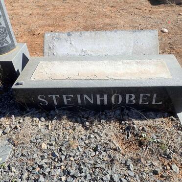 STEINHOBEL Ivan 1902-1971 &amp; Fourina Veran VAN NIEKERK 1913-2000