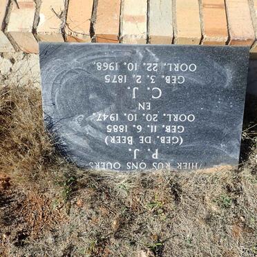 VILJOEN C.J. 1875-1968 &amp; P.J. DE BEER 1885-1947