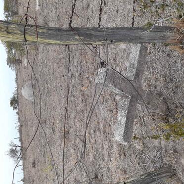 Eastern Cape, PEDDIE district, Crossroads, Hilltop, small cemetery