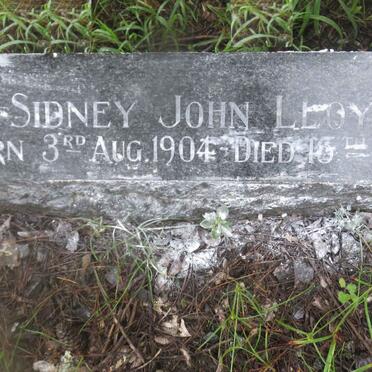 LLOYD Sidney John 1904-1961 &amp; Marjorie Isobel WELSH 1912-1956