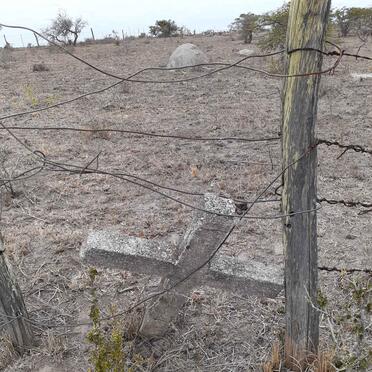 Eastern Cape, PEDDIE district, Crossroads, Hilltop, small cemetery