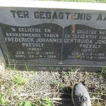 PRESSLY Frederick Johannes 1907-1996 &amp; Gertruida Johanna 1916-1992