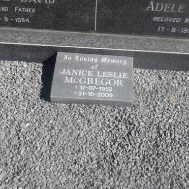 SNELGAR Graham Leslie David 1920-1994 &amp; Adele Studley 1930-2000 :: McGREGOR Janice Leslie 1952-2009