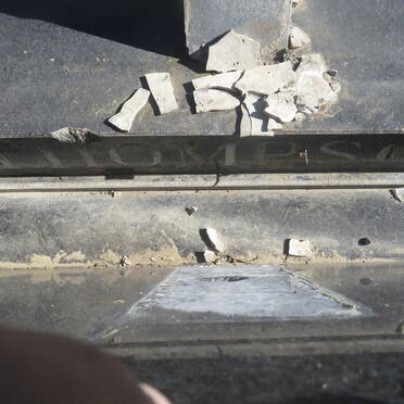 THOMPSON Alwyn Ray 1938-1994 &amp; Rhoda Dorothy 1937-1999