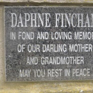 FINCHAM Daphne