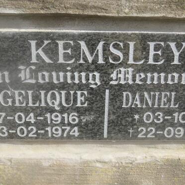 KEMSLEY Daniel Gerald 1914-2004 &amp; Angelique 1916-1974