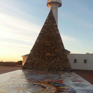 Eastern Cape, PORT ELIZABETH / GQEBERHA, Central, Donkin Reserve, Pyramid and Lighthouse, Memorial
