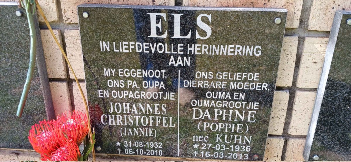 ELS Johannes Christoffel 1932-2010 & Daphne KUHN 1936-2013