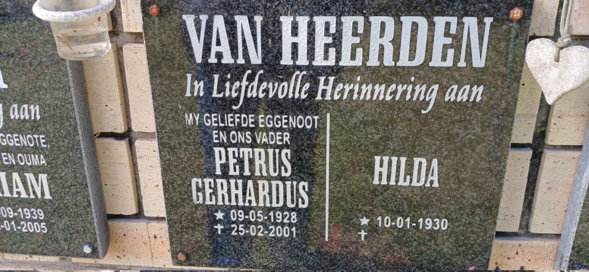 HEERDEN Petrus Gerhardus, van 1928-2001 & Hilda 1930-