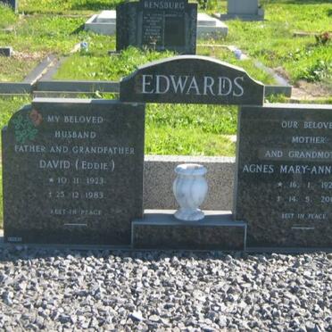 EDWARDS David 1923-1983 &amp; Agnes Mary-Ann 1921-2000