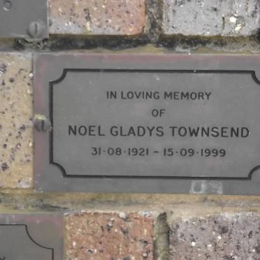 TOWNSEND Noel Gladys 1921-1999