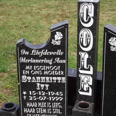 COLE Stanneitte Ivy 1945-1999