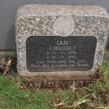 DEVENTER Ian, van 1979-1996