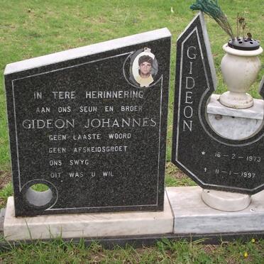 GOUWS Gideon Johannes 1973-1997