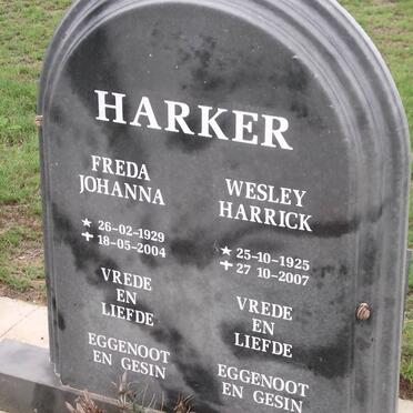 HARKER Wesley Harrick 1925-2007 &amp; Freda Johanna 1929-2004