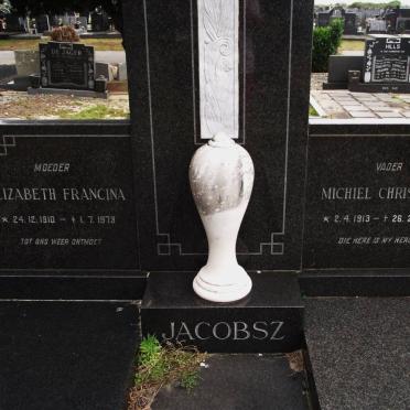 JACOBZ Elizabeth Francina 1910-1973 &amp; Michiel Christiaan 1913-1990