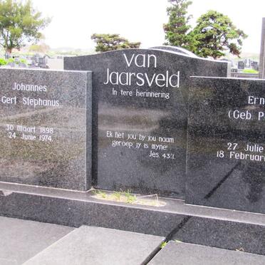 JAARSVELD Johannes Gert Stephanus, van 1898-1974 &amp; Erna PAUW 1904-1982