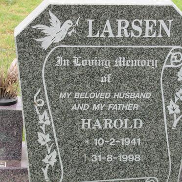 LARSEN Lucas Harold 1941-1998
